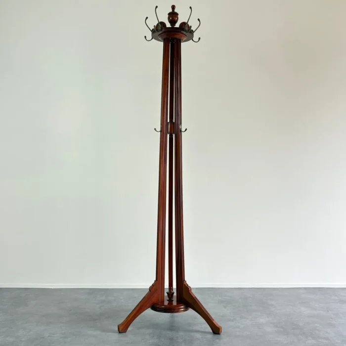 クラシック トライポッド脚コートスタンド | 帽子・衣類用フック付き