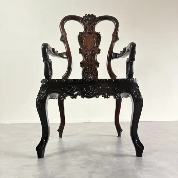 ロココ様式　ハイレリーフ彫刻が美しいガブリオールレッグアームチェア - 画像 (4)