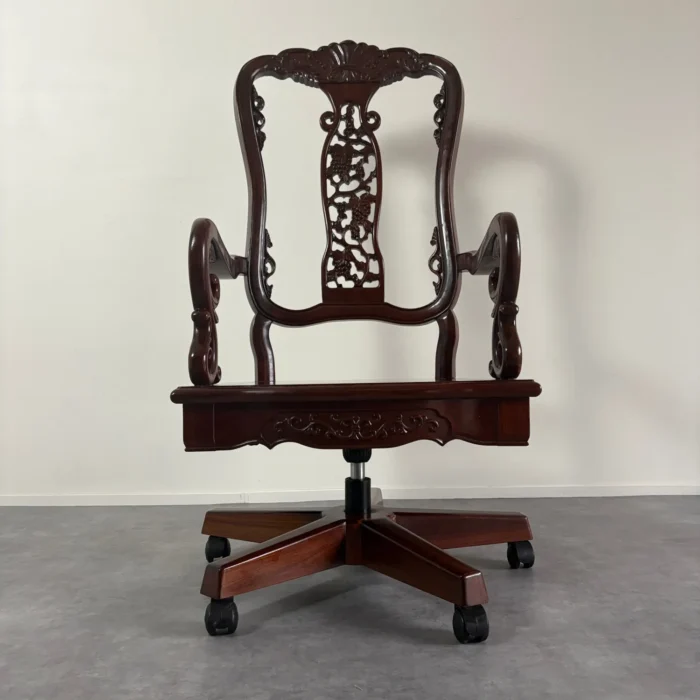 キャスター付き アンティーク調透かし彫りチェア