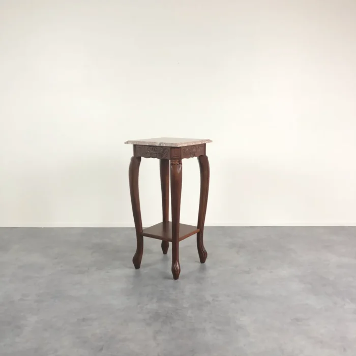 柔らかな印象の大理石天板 フラワースタンド