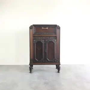 イギリスアンティーク 希少なカクテルキャビネット