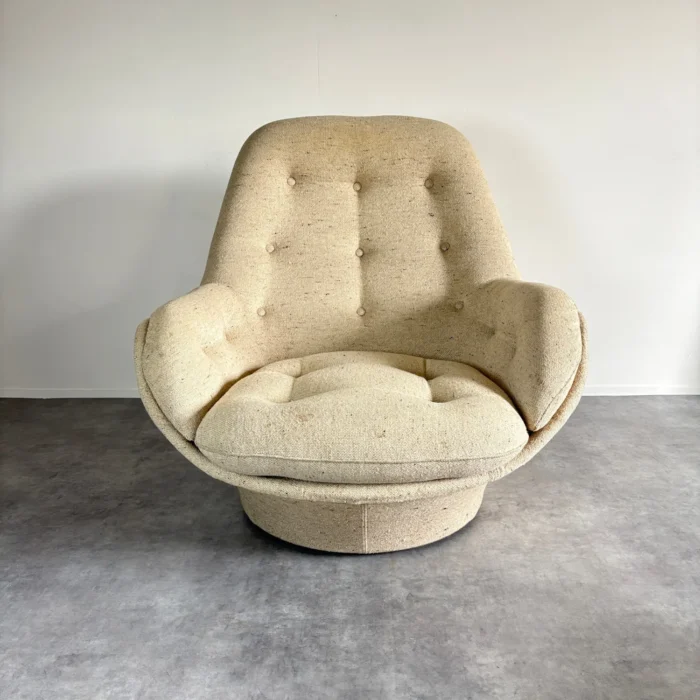 Airborne(エアボーン)社製　ミシェル・カデスタン デザイン　アームチェア